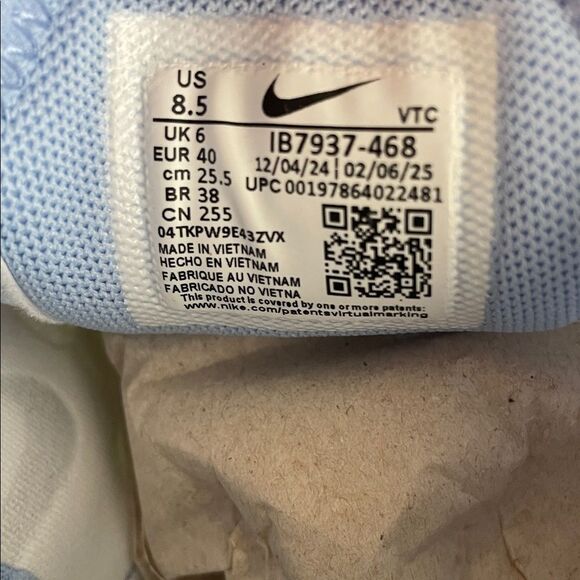 Nike Air Max 270 Aluminum/Metallic Silver US Women Sz 8.5/UK 6/EU 40(IB7937-468) - Picture 10 of 12